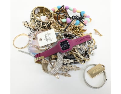 Extensive jewellery and accessories collection fea...