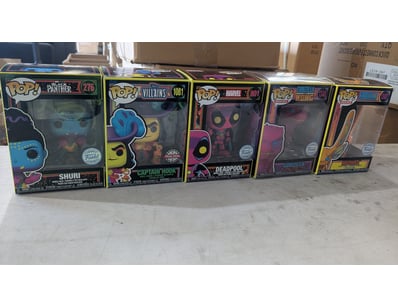 FUNKO POP! COLLECTIBLE VINYL FIGURES - MARVEL, DIS...