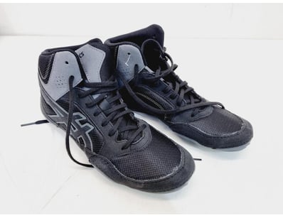 Major Brand Apparel & Footwear Liquidation Even... - Lot 201