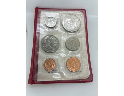 AUSTRALIAN WILDLIFE COIN SET - CUPRO NICKEL AND BR...