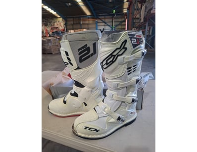 Sport, Leisure & Lifestyle (A988) - Lot 13