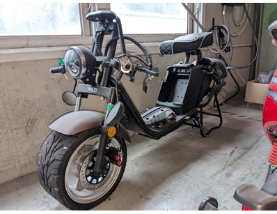 UNRESERVED Scooter Recreational Business Closure... - Lot 23