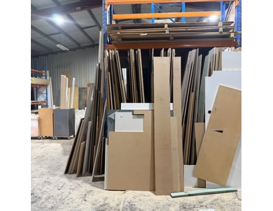 Assorted lot of building materials and architectur...