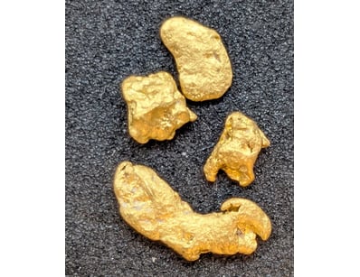 Banknotes & Coins (A995) - Lot 909