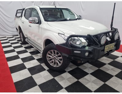 Passenger, Luxury & Commercial Vehicles Auction - Lot 300