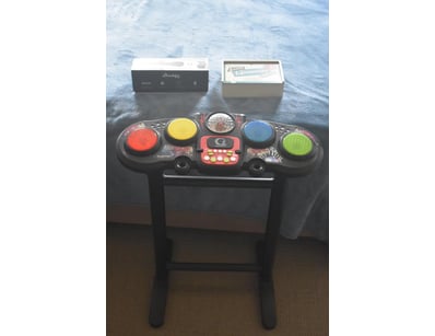 Gadgets, Music & Pastimes (A993) - Lot 774