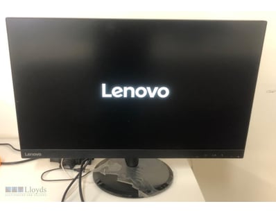 Computer Monitor. Lenovo D22270QD0 S/N URHKV2LL