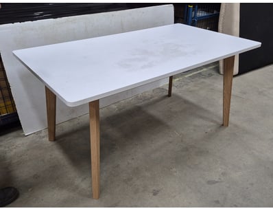 House & Homewares (A994) - Lot 2395