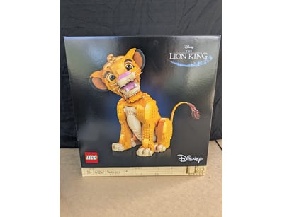 **UNRESERVED** LIFETIME COLLECTION OF LEGO PART... - Lot 366