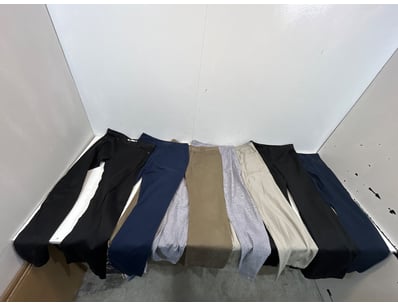 Entire Vintage Clothing Store Liquidation (ON11... - Lot 120