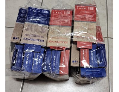 Gadgets, Music & Pastimes (A1005) - Lot 1531