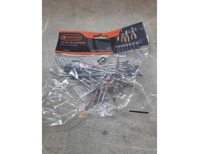 Tactixs, 10 pc 10 cm pegs.

Quantity unknown.

SOL...