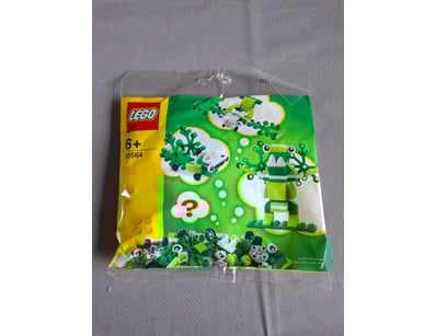 **UNRESERVED** LIFETIME COLLECTION OF LEGO PART... - Lot 192