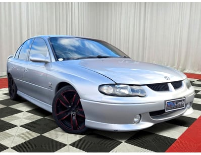 <b>2001 Holden Commodore VX SS Sedan - Silver - 27...