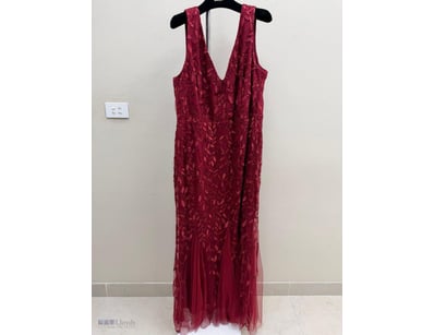 BURGUNDY BEADED EVENING GOWN

Item Size: Height: 1...