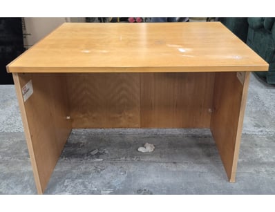 House & Homewares (A1006) - Lot 324