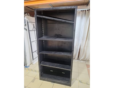 House & Homewares (A91001) - Lot 1107