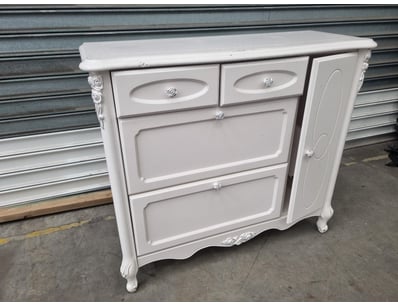 House & Homewares (VICA977) - Lot 1054