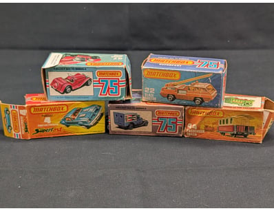 VINTAGE MATCHBOX 75 SERIES DIE-CAST MODEL CARS COL...