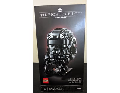 **UNRESERVED** COOKIE'S LIFETIME COLLECTION OF ... - Lot 511