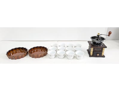 VINTAGE COFFEE GRINDER COLLECTION WITH CERAMIC CUP...