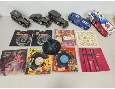 The Curio Collection (A981) - Lot 1056