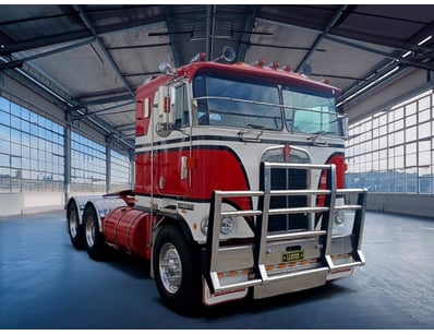 <b>1980 Kenworth Prime Mover - Red and White - 828...