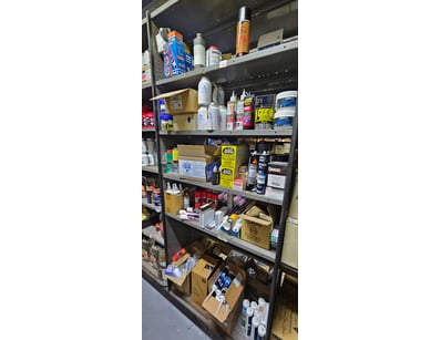 Distribution Business Equipment Liquidation (ON... - Lot 526