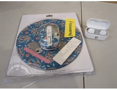 Home Entertainment, Audio & Computers (SA989) - Lot 4681