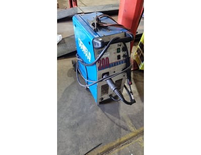 MOSTLY UNRESERVED 4x4 WORKSHOP BUSINESS CLOSURE... - Lot 271