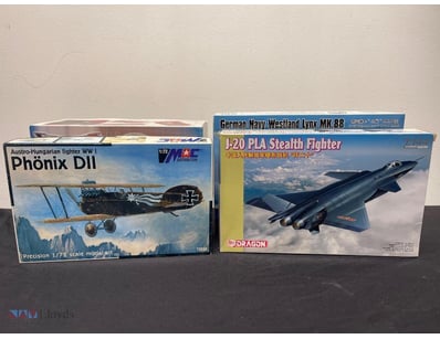 VINTAGE SCALE MODEL AIRCRAFT AND AUTOMOBILE COLLEC...