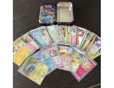 50 FOIL CARDS INCLUDING FULL ART, EX & HOLOS



Si...