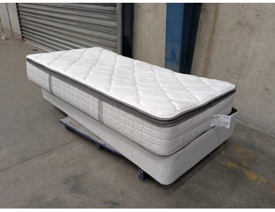 House & Homewares (VICA1000) - Lot 114