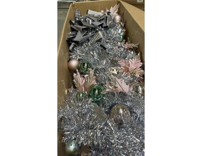 House & Homewares (A1004) - Lot 944