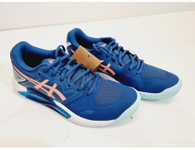 Major Brand Apparel & Footwear Liquidation Even... - Lot 262