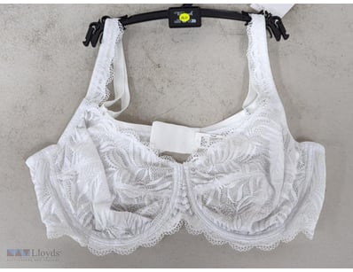 RRP $59.95, Triumph essential lace balconette W br...