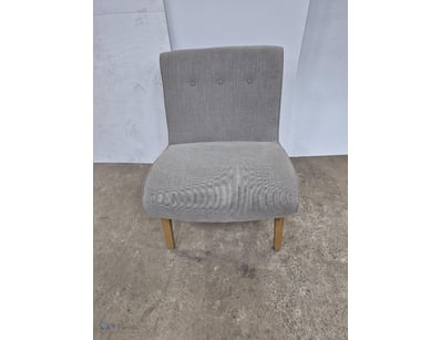 Chair, grey, timber legs

Dimensions: H: 79cm W: 6...