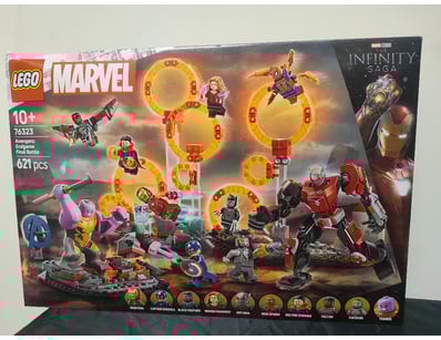 **UNRESERVED** COOKIE'S LIFETIME COLLECTION OF ... - Lot 118