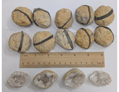 Antiques, Vintage & Interior Treasures (A1006) - Lot 9033