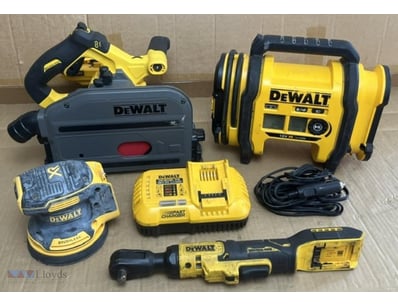 Cordless DeWalt tools. 1 x DCF513 impact wrench (1...