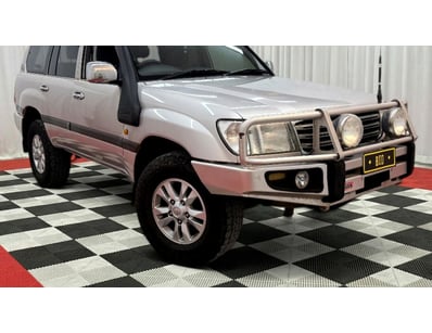 <b>2003 Toyota Landcruiser HDJ100R Wagon - Silver ...