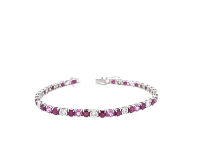 Luxury Jewellery Valentines Special (A993) - Lot 318