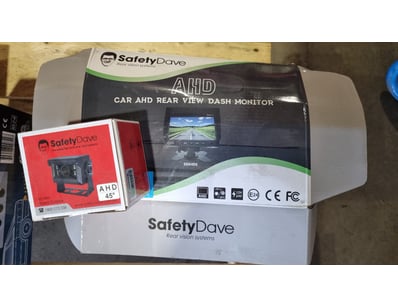 MOSTLY UNRESERVED 4x4 WORKSHOP BUSINESS CLOSURE... - Lot 283