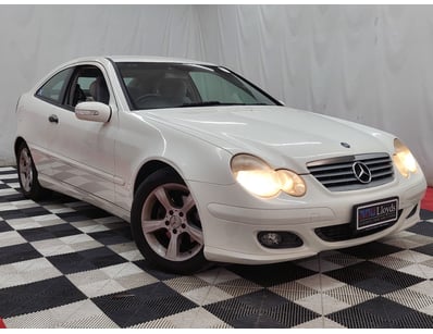 Passenger, Luxury & Commercial Vehicles Auction - Lot 1050