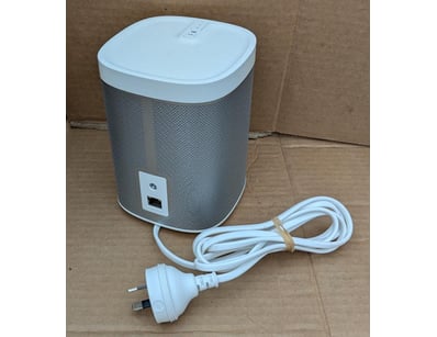 Home Entertainment, Audio & Computers (QLDA976) - Lot 565