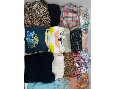 Entire Vintage Clothing Store Liquidation (ON11... - Lot 340