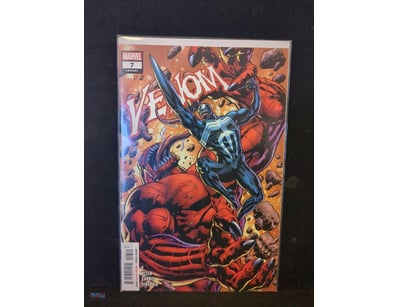 MARVEL VENOM COMIC BOOK ISSUE - LIMITED EDITION VA...