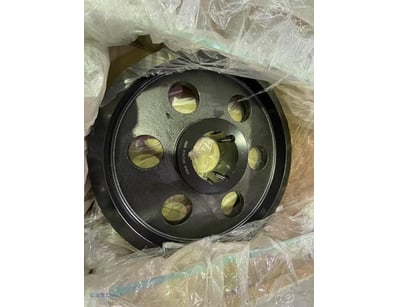 6x Unused Industrial Belt Pulleys.

Black cast i...