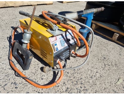 UNRESERVED Heavy Vehicle Mechanic Business Closu... - Lot 43