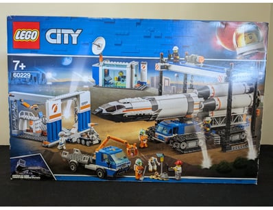 **UNRESERVED** COOKIE'S LIFETIME COLLECTION OF ... - Lot 737